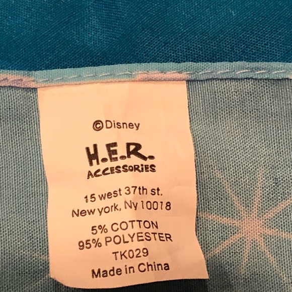 Disney Tinker Bell Scarf - Picture 3 of 3